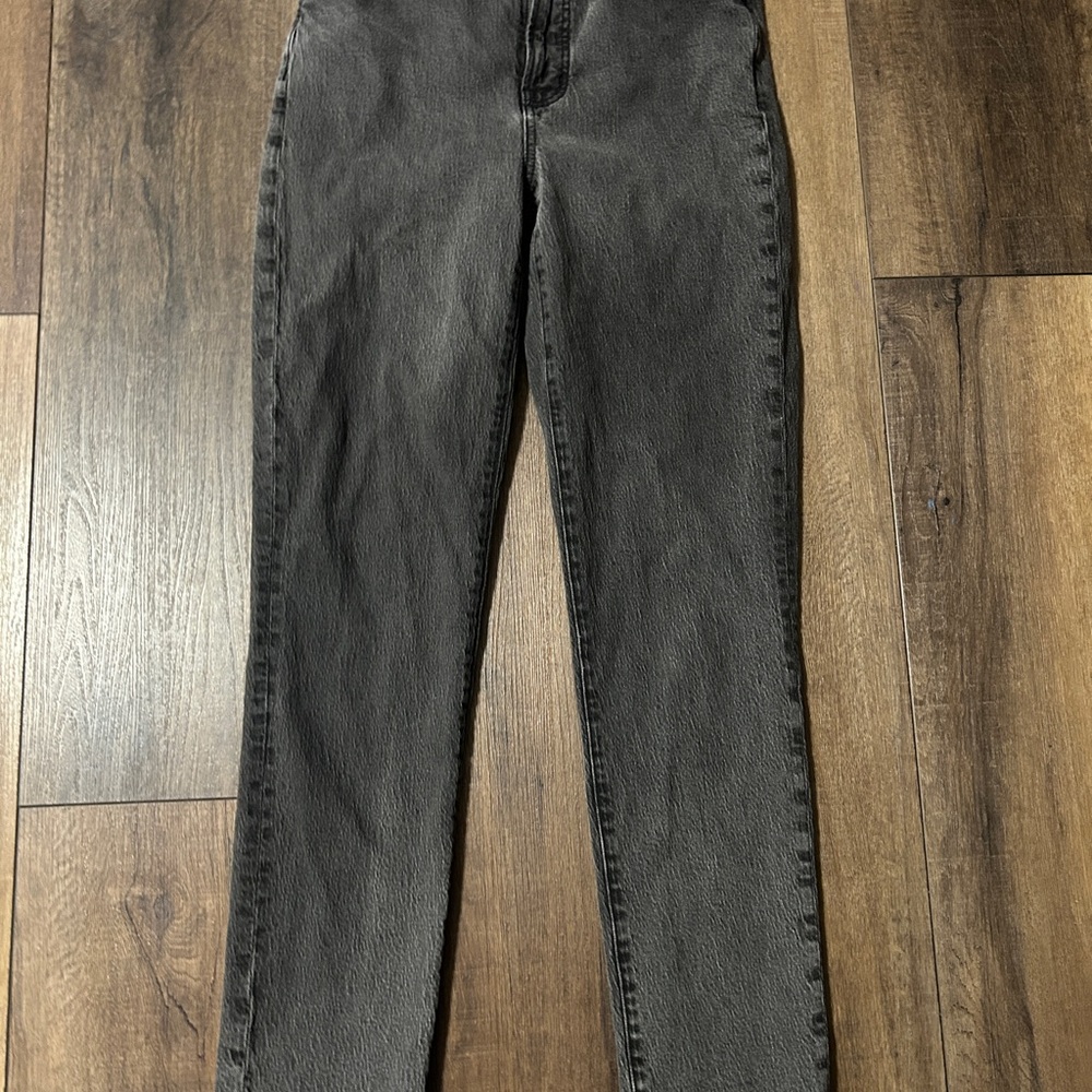 Madewell Women's Charcoal Straight Leg Jeans